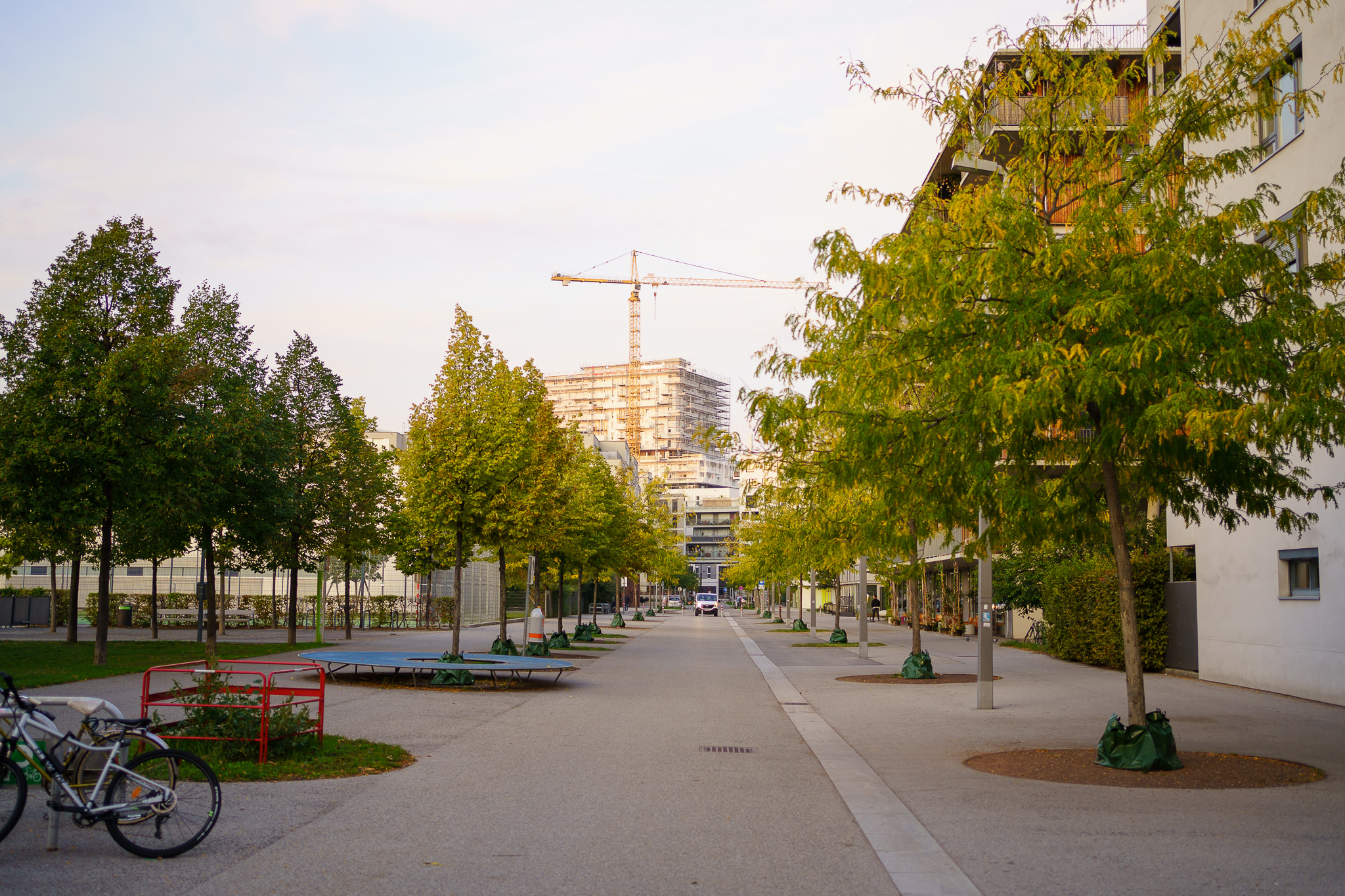 "Grätzl im Wandel" - A morning at Vienna's Nordbahnhof in Autumn