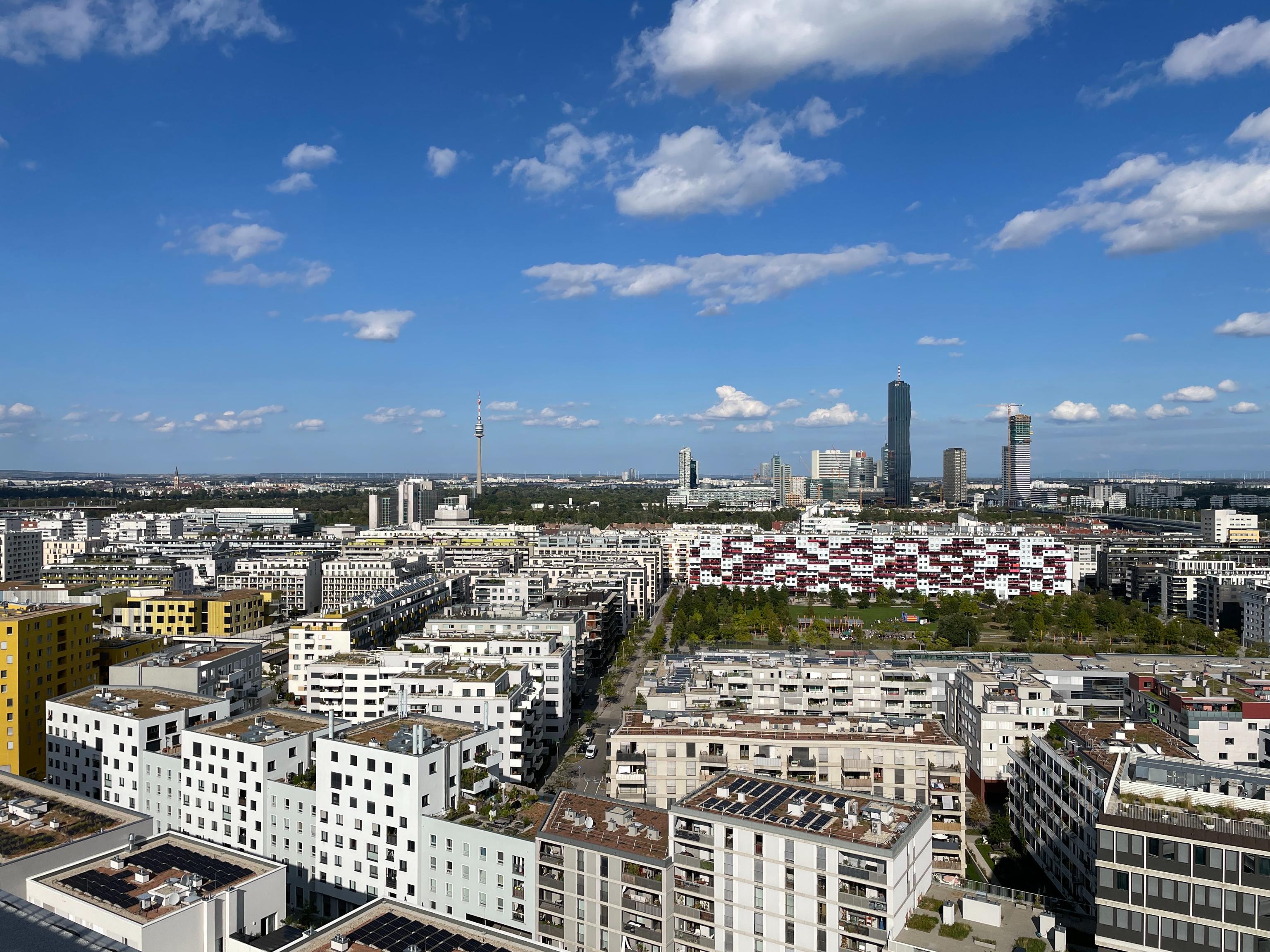 Nordbahnhof Wien, Rudolf Bednar Park, Donaucity, DC Tower, Donauturm